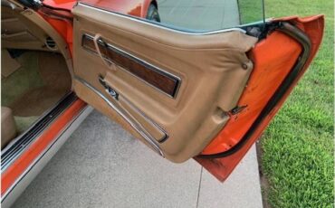 Chevrolet-corvette-1975-27