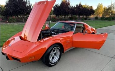 Chevrolet-corvette-1975-89
