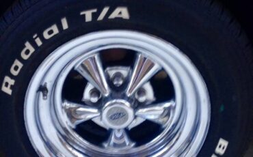 Chevrolet-corvette-1977-silver-4