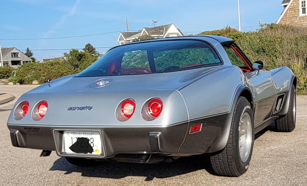 Chevrolet-corvette-1978-5