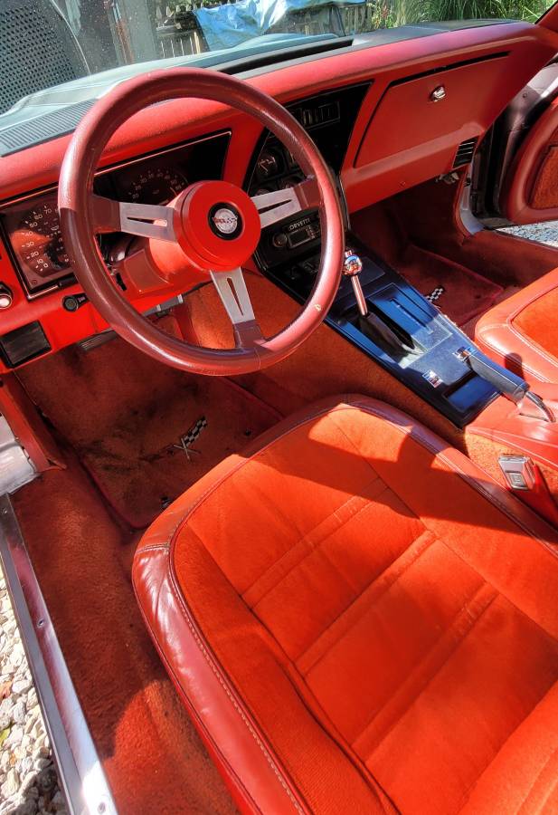 Chevrolet-corvette-1978-6