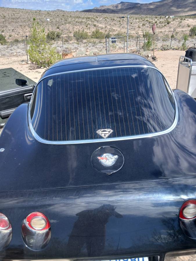 Chevrolet-corvette-1978-custom-7