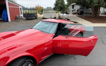 Chevrolet-corvette-1978-red-2