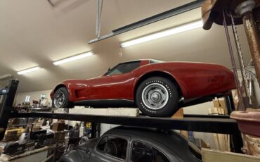 Chevrolet-corvette-1978-red-7