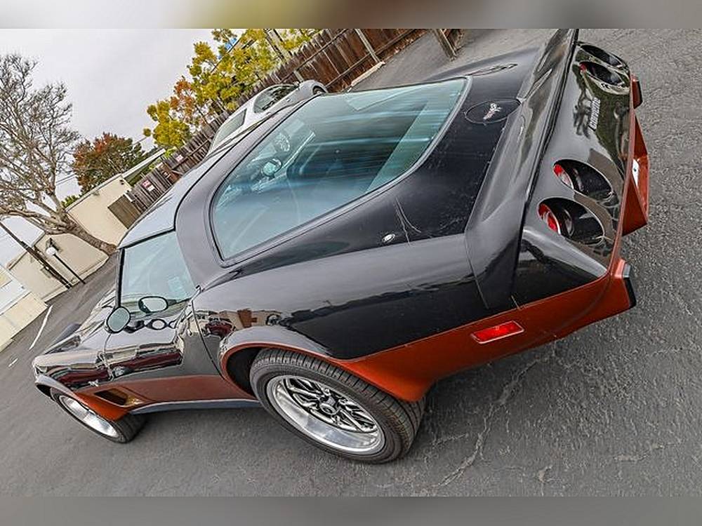 Chevrolet-corvette-1979-black-58