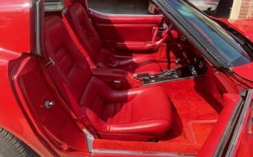 Chevrolet-corvette-1979-red-11