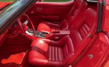 Chevrolet-corvette-1979-red-7