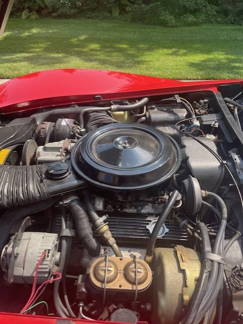 Chevrolet-corvette-1979-red-9