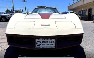 Chevrolet-corvette-1980-197