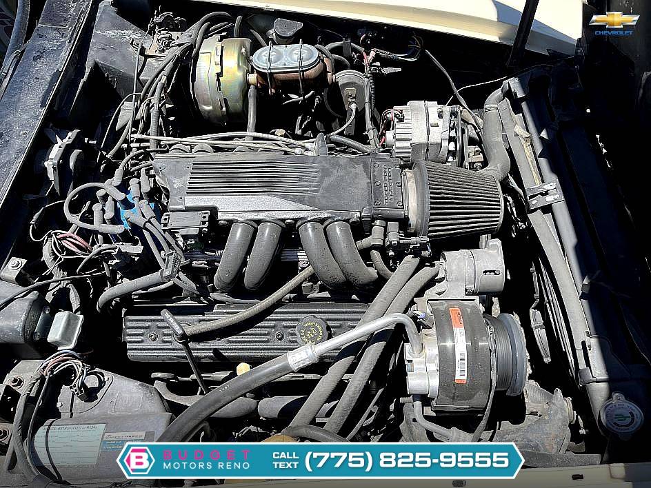 Chevrolet-corvette-1980-237