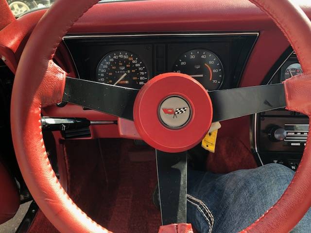 Chevrolet-corvette-1982-custom-11