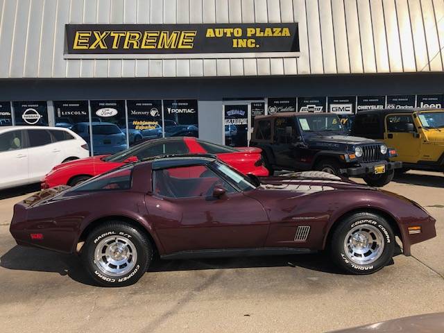 Chevrolet-corvette-1982-custom-4