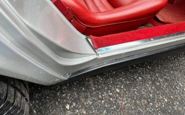 Chevrolet-corvette-1982-silver-14