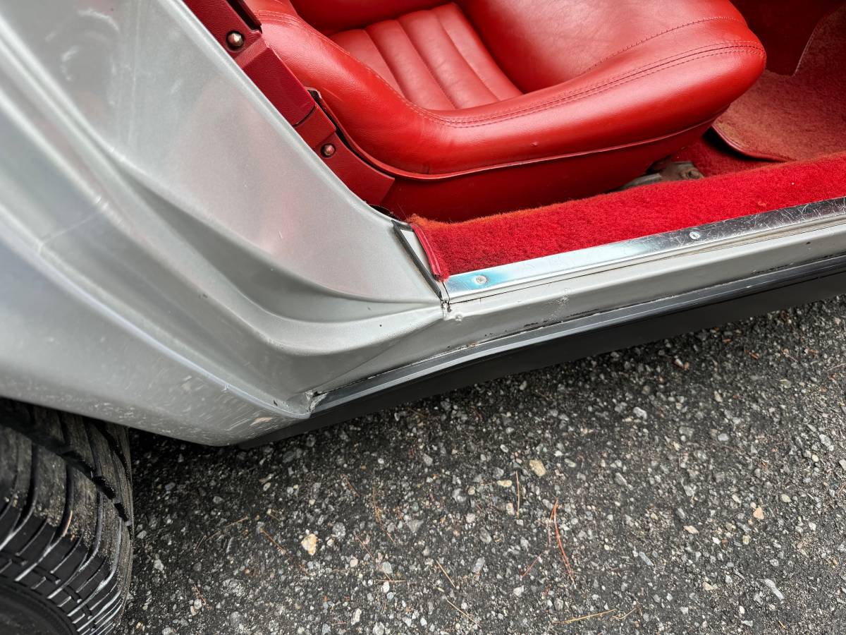 Chevrolet-corvette-1982-silver-14