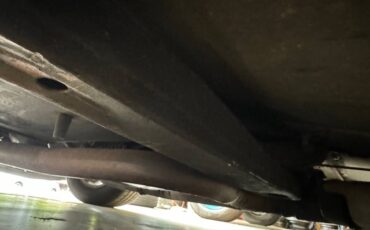 Chevrolet-corvette-1982-silver-7