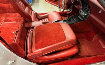 Chevrolet-corvette-1982-silver-9