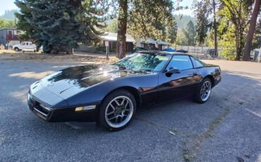 Chevrolet-corvette-1985-black