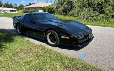 Chevrolet-corvette-1986-black-1