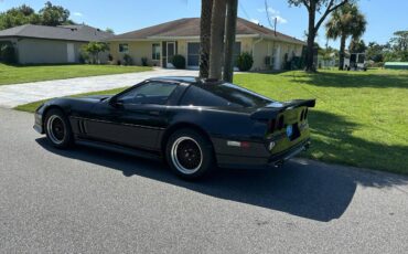 Chevrolet-corvette-1986-black-3