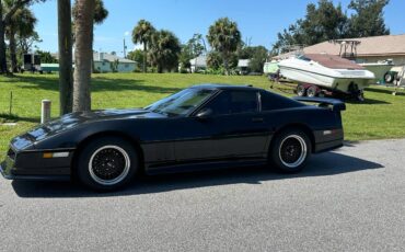 Chevrolet-corvette-1986-black-5