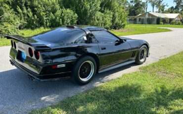 Chevrolet-corvette-1986-black-9
