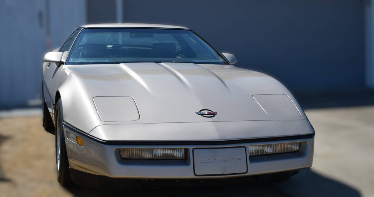Chevrolet-corvette-1986-brown-4