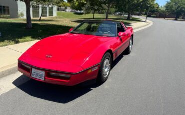 Chevrolet-corvette-1986-red-1