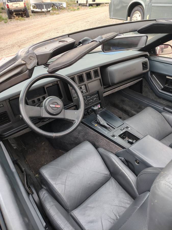 Chevrolet-corvette-1986-red-4