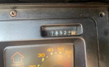 Chevrolet-corvette-1986-red-7