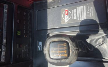 Chevrolet-corvette-1986-red-8