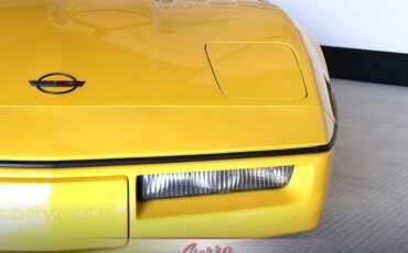 Chevrolet-corvette-1988-10