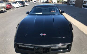 Chevrolet-corvette-1988-black-115