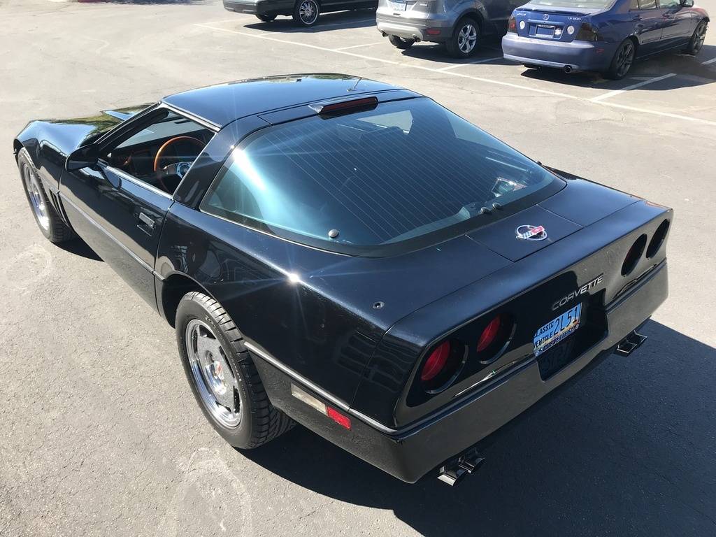 Chevrolet-corvette-1988-black-132