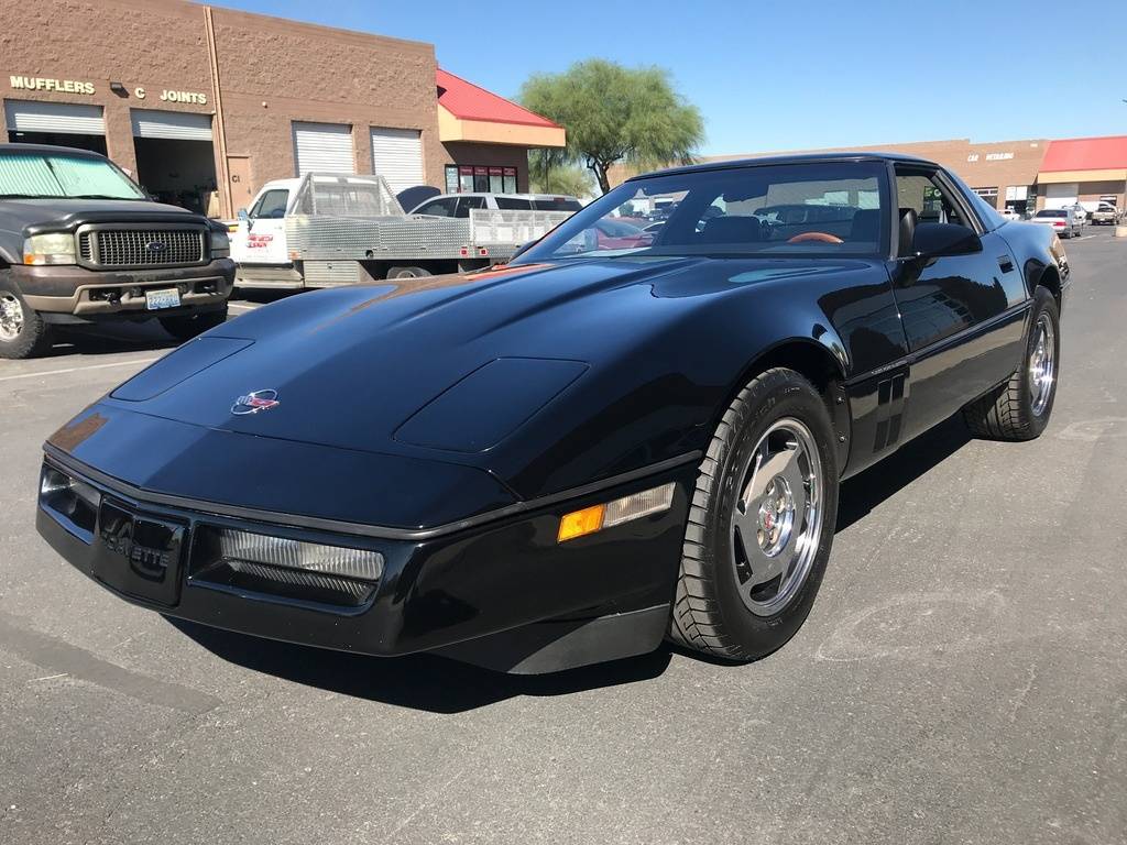 Chevrolet-corvette-1988-black-35