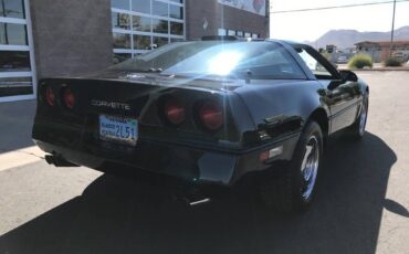 Chevrolet-corvette-1988-black-46