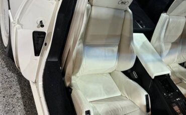 Chevrolet-corvette-1988-white-13