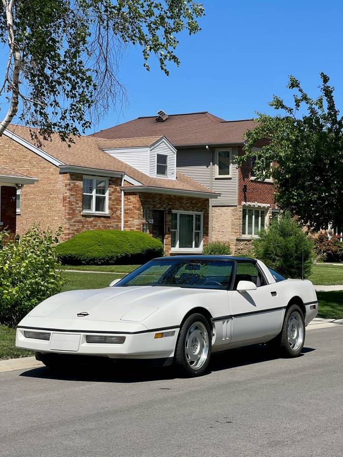 Chevrolet-corvette-1988-white-2