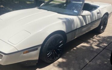 Chevrolet-corvette-1988-white-4