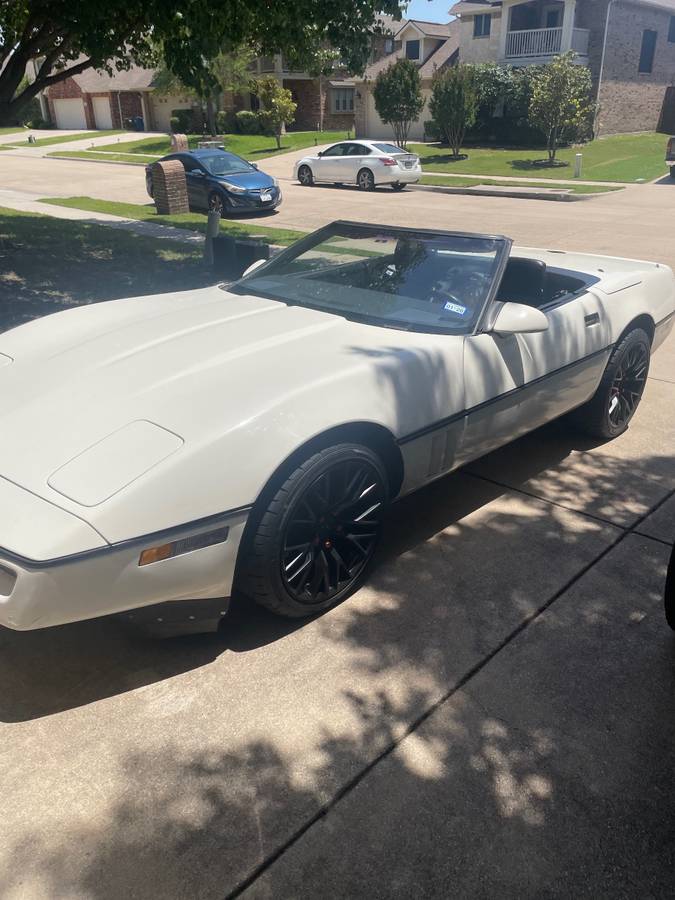 Chevrolet-corvette-1988-white-4