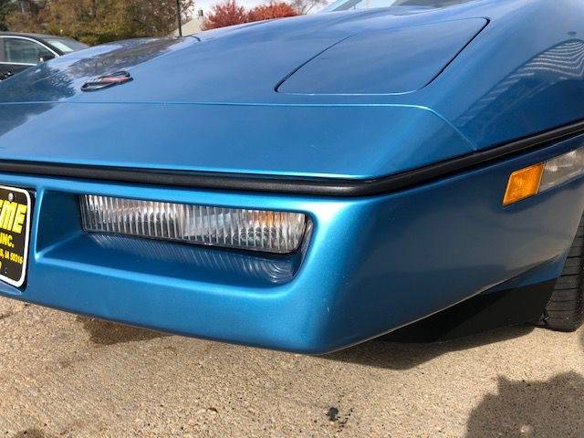 Chevrolet-corvette-1989-blue-18