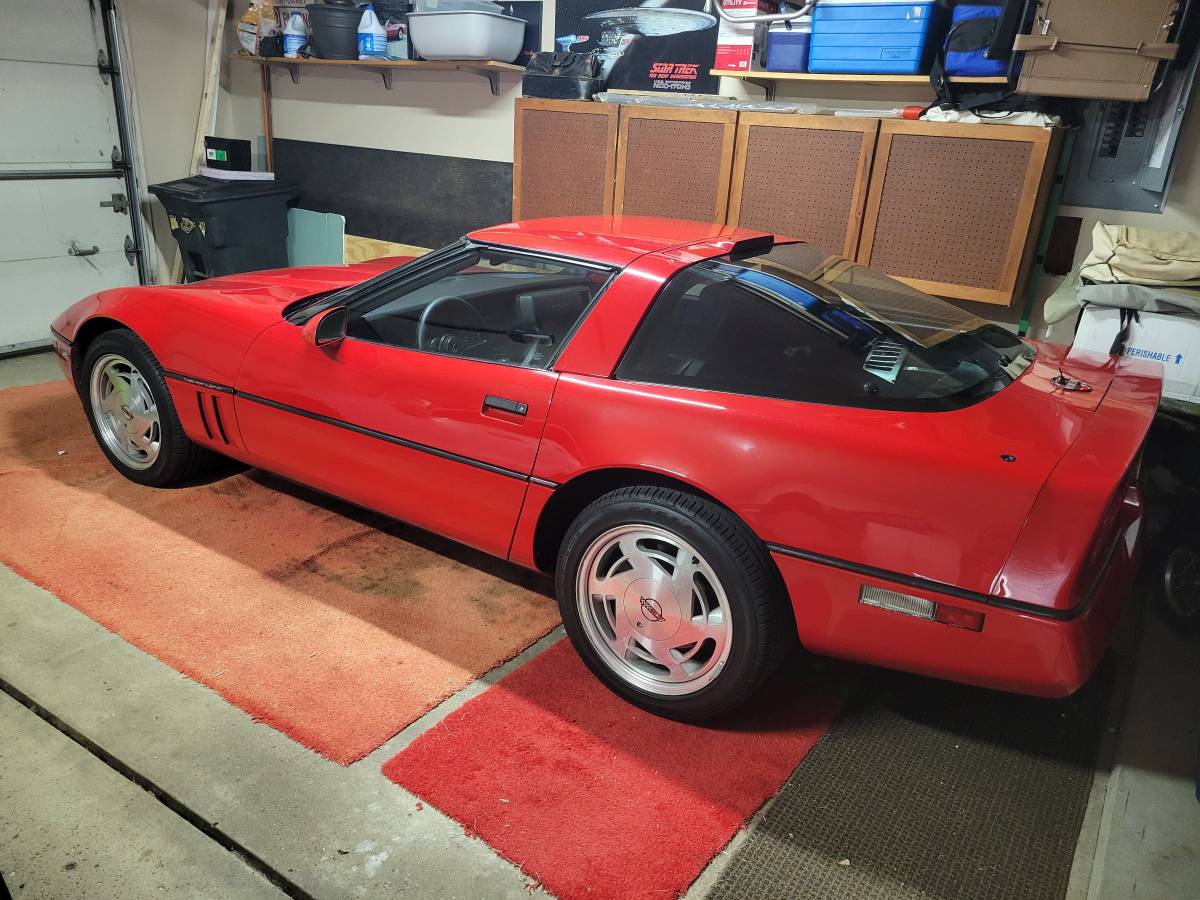 Chevrolet-corvette-1989-red-1