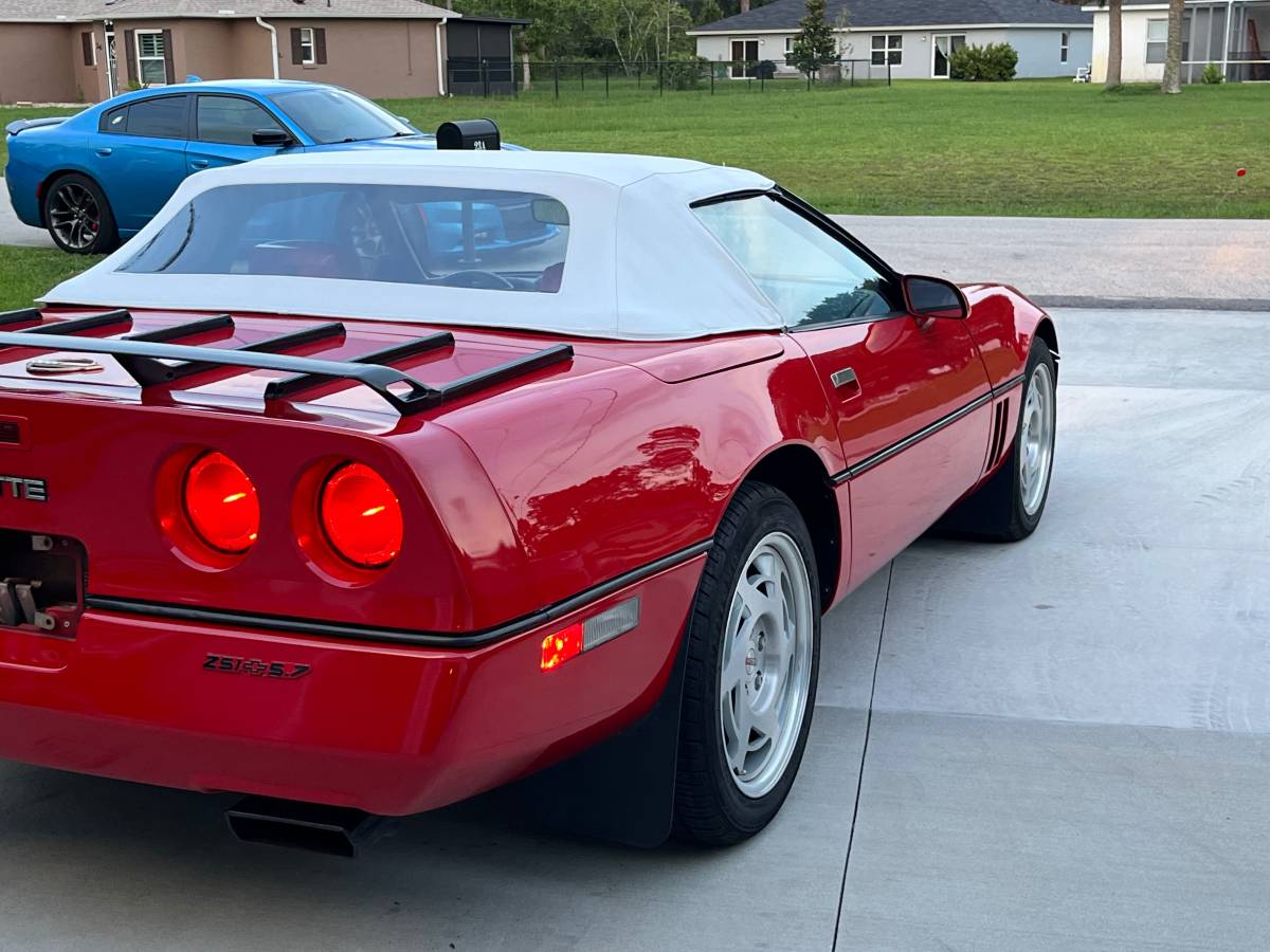 Chevrolet-corvette-1990-red-101