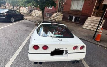 Chevrolet-corvette-1990-white-1