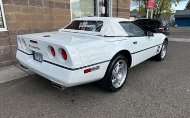 Chevrolet-corvette-1990-white-57