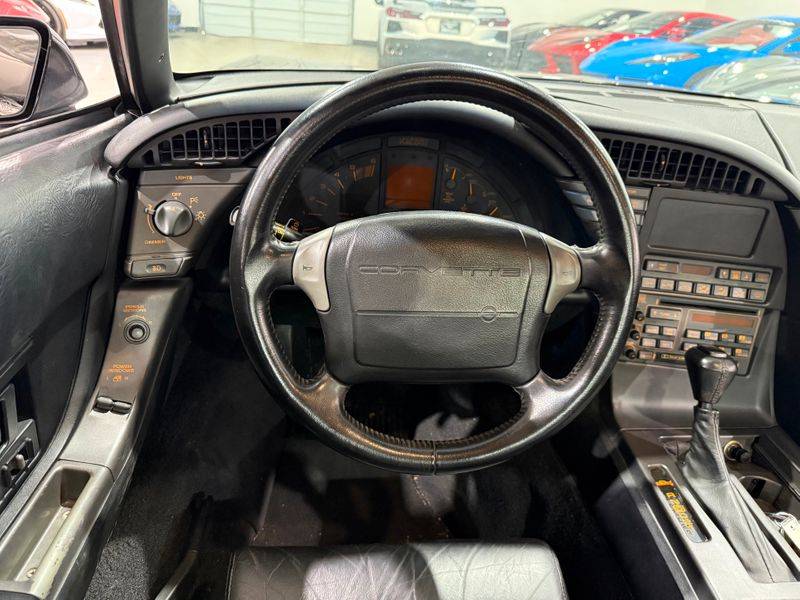 Chevrolet-corvette-1991-black-12