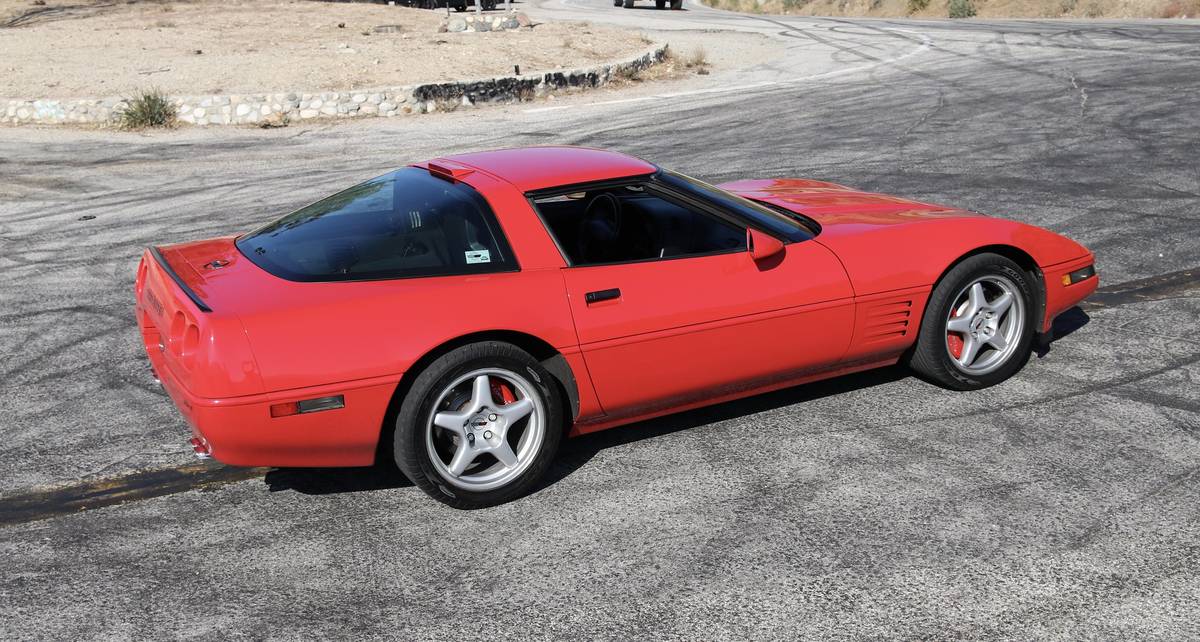 Chevrolet-corvette-1991-red-3
