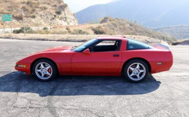 Chevrolet-corvette-1991-red-7