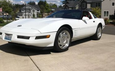 Chevrolet-corvette-1991-white