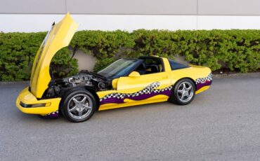 Chevrolet-corvette-1991-yellow
