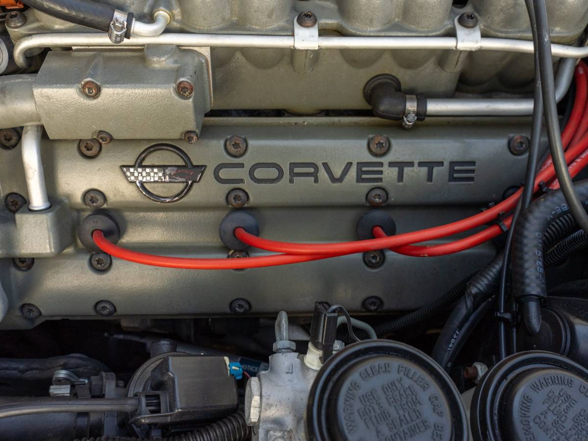 Chevrolet-corvette-1991-yellow-6
